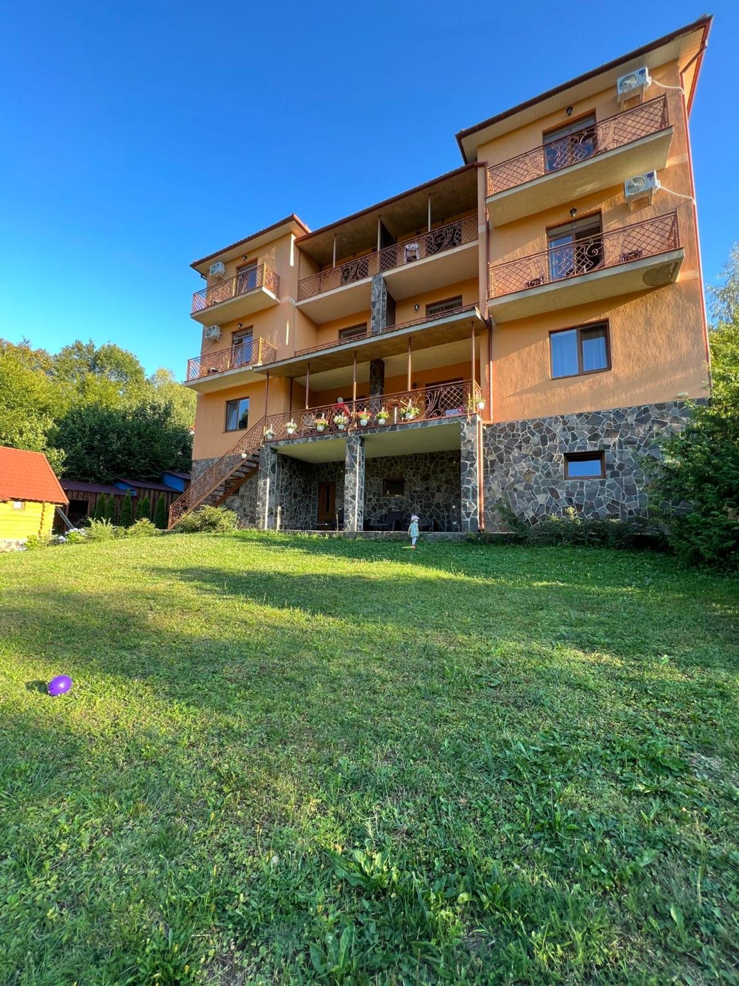 Vovk Gasthaus Synyak Dış mekan fotoğraf