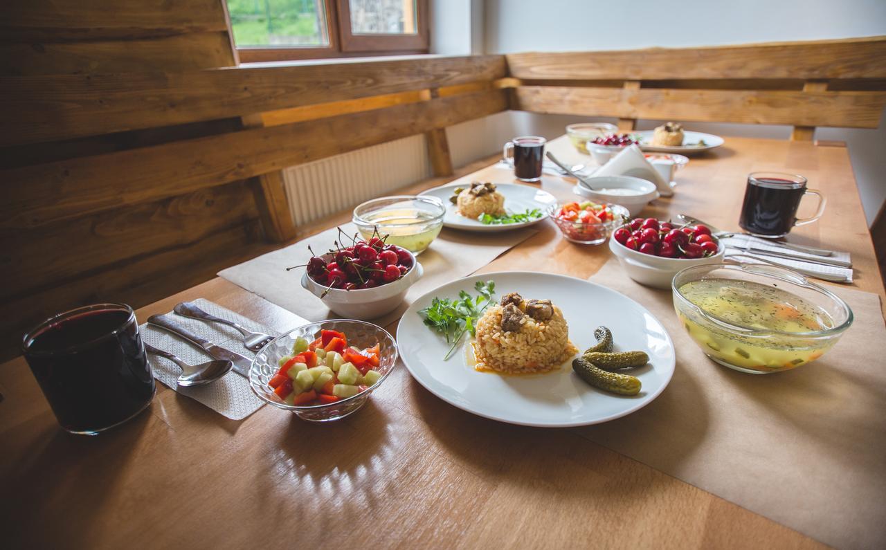 Vovk Gasthaus Synyak Dış mekan fotoğraf